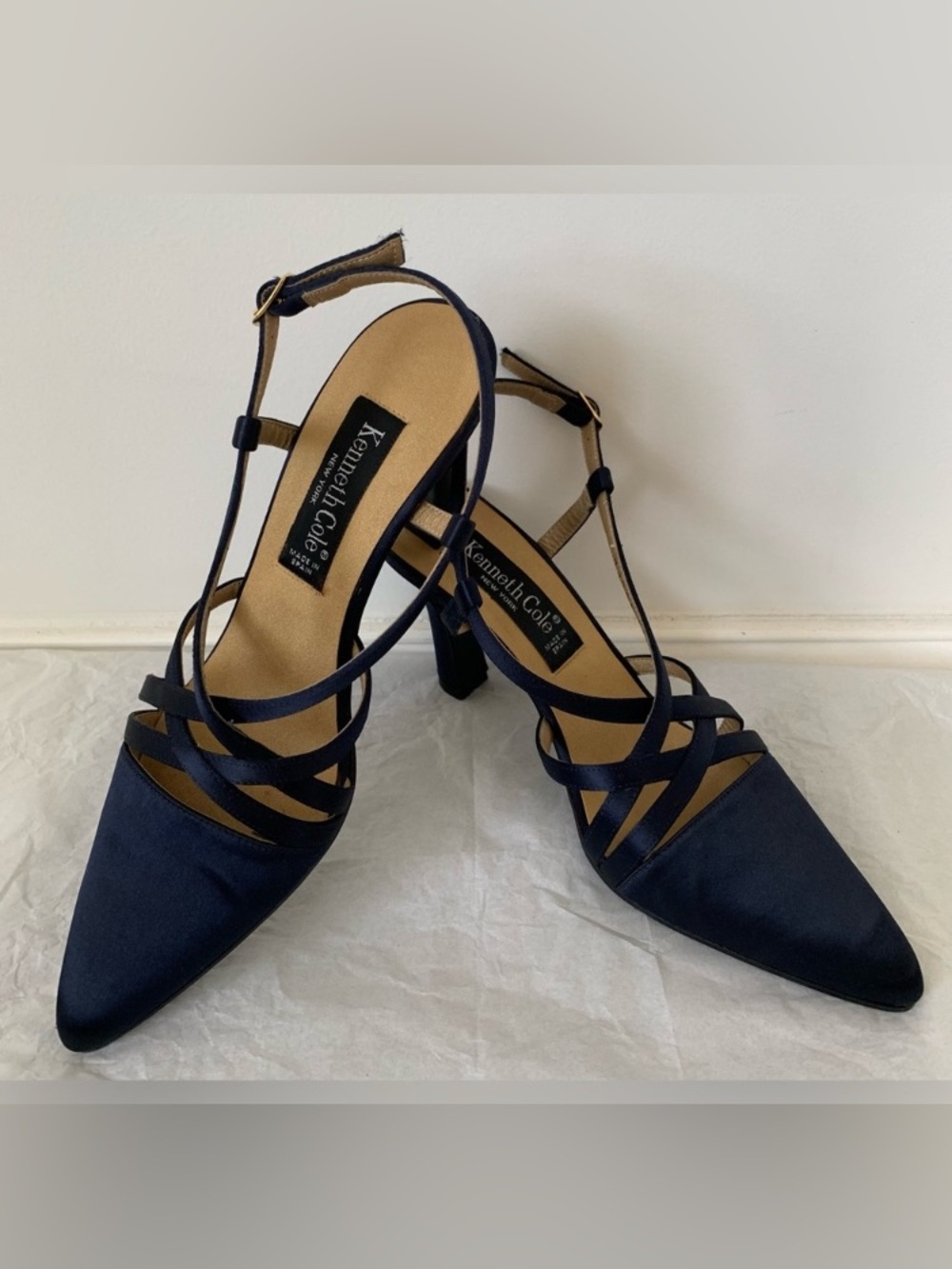 Vintage Kenneth Cole satin heels in navy, size 8AA (narrow), never worn.